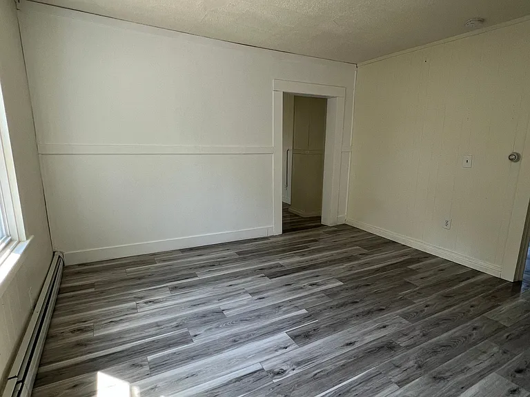16-20 Lake St #2 — Photo 2