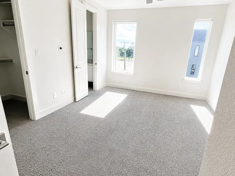 5605 Bryan Pkwy #101 — Photo 10