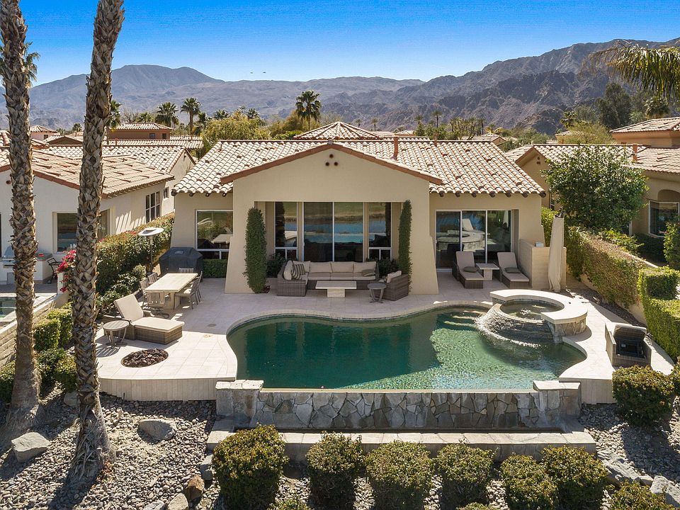 1st image of 50290 Valencia Ct