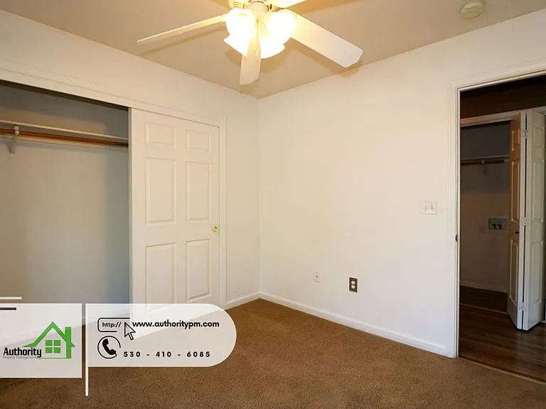 1108 Grange St #B — Photo 12