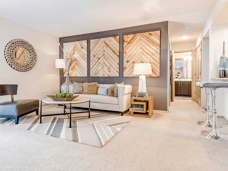 Madison Southpark Apartment Homes — Photo 17