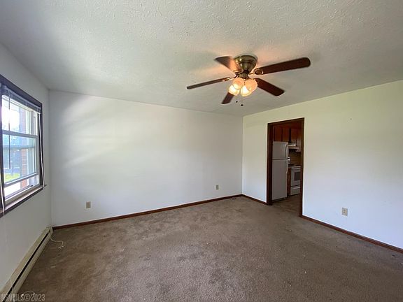 3rd image of 210 Church St NE