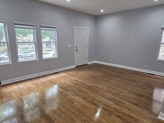 2nd image of 3128 S Parnell Ave