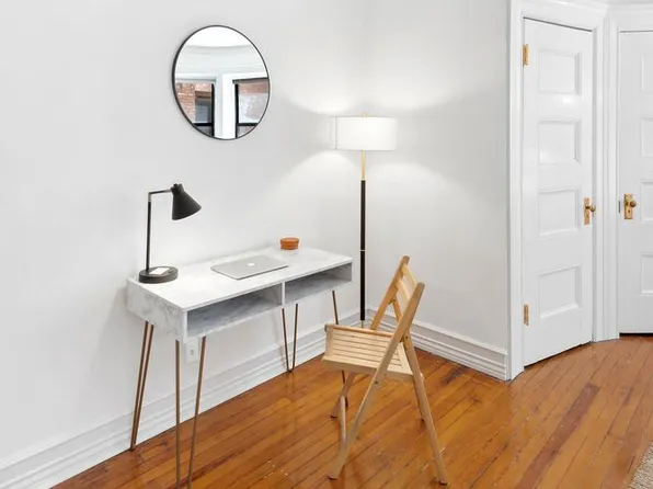 293 Riverside Drive image 3 of 9