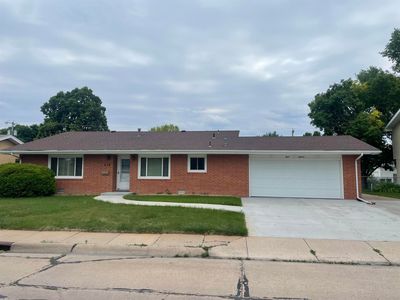 818 W Philip Ave, North Platte, NE, 69101