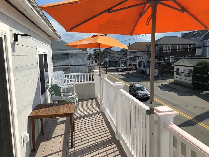 42 E Grand Ave #42B — Photo 1