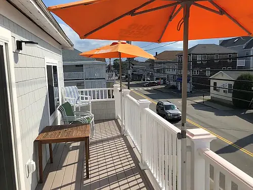42 E Grand Ave #42B Photo 1