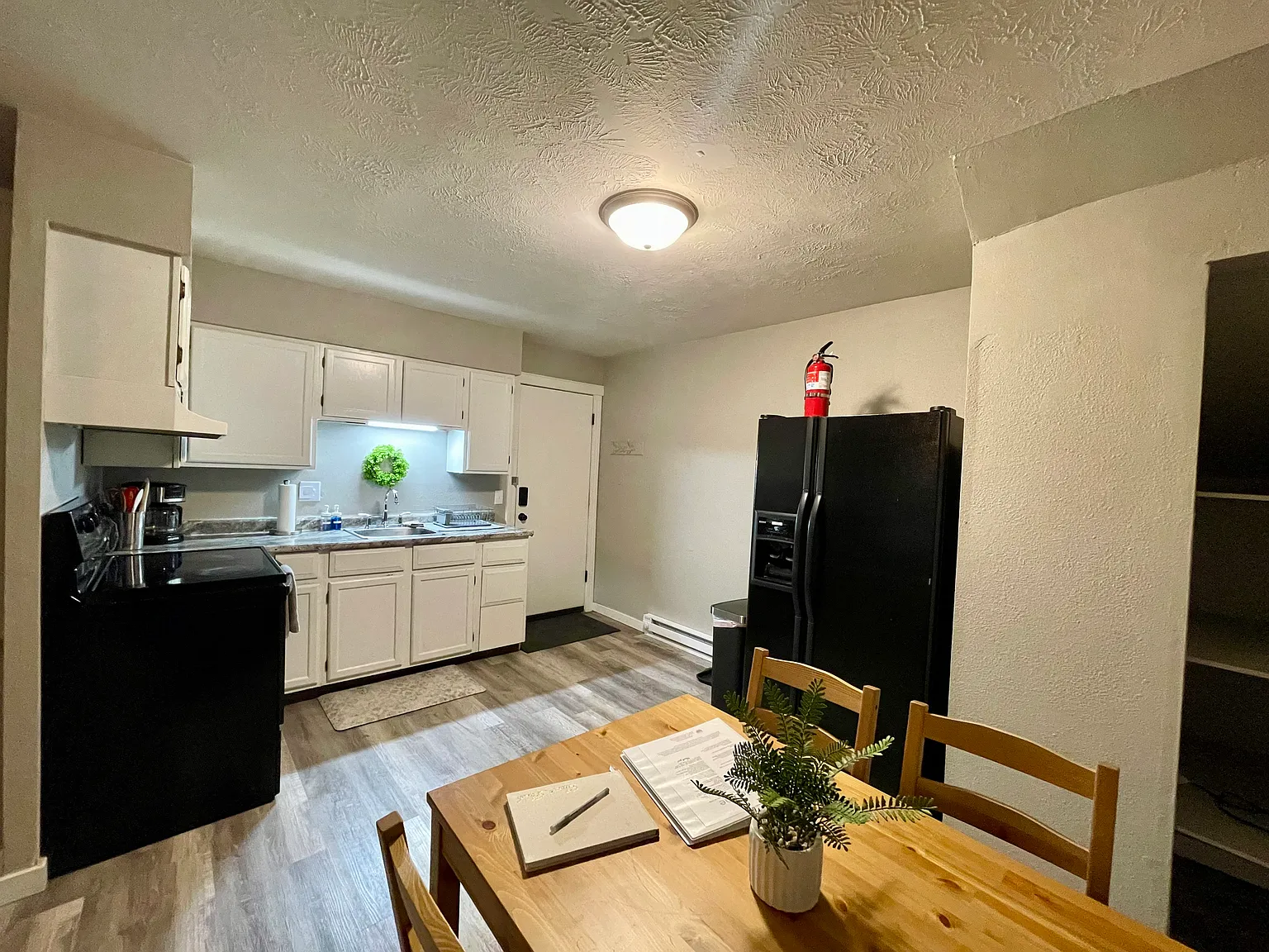 1 bed, $899 — Photo 3