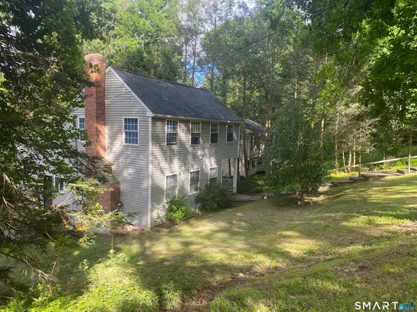 11 Birch Drive, New Fairfield, CT 06812