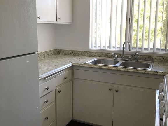 5th image of 4052 Oregon St APT 08