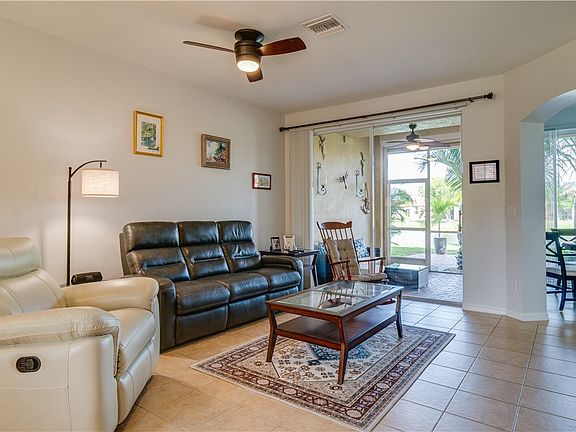 3rd image of 2441 Laurentina Ln