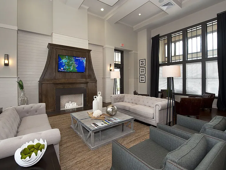 Whitepalm Apartments — Photo 22