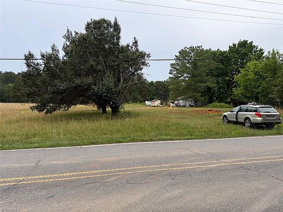 2nd image of 1686 Buffalo Shoals Rd