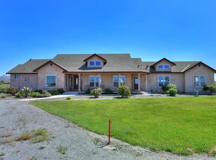 6955 Lovers Ln, Hollister, CA 95023