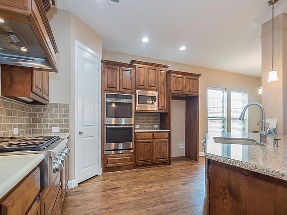 4th image of 3621 Plum Vista Pl