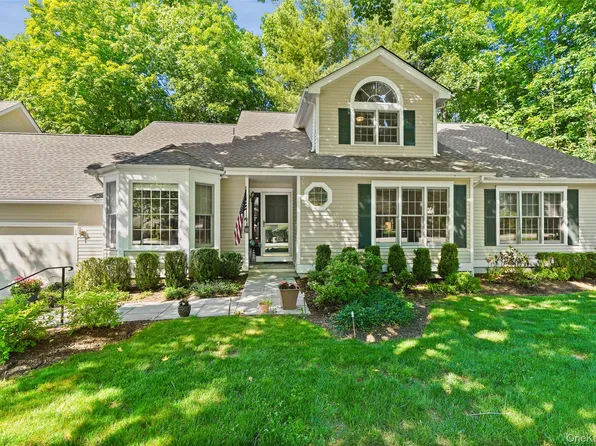 17 Cross River Road, Mount Kisco, NY 10549