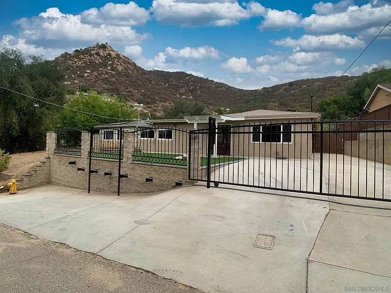 833 Renfro Way — Photo 8