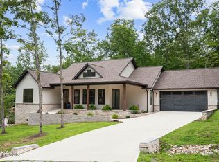 11 Brenningham Ln, Fairfield Glade, TN 38558