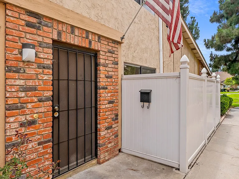 3908 Camphor Ln — Photo 20