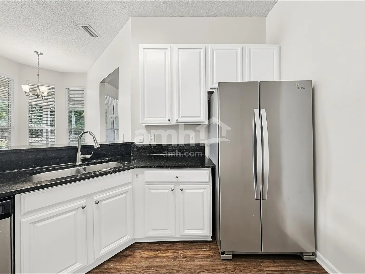 4 bed, 2.0 bath, 2249 sqft, $2,850 — Photo 3