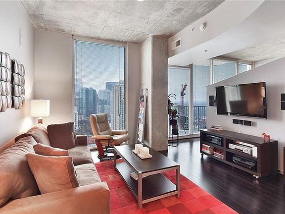 3rd image of 860 Peachtree St NE Unit 2210