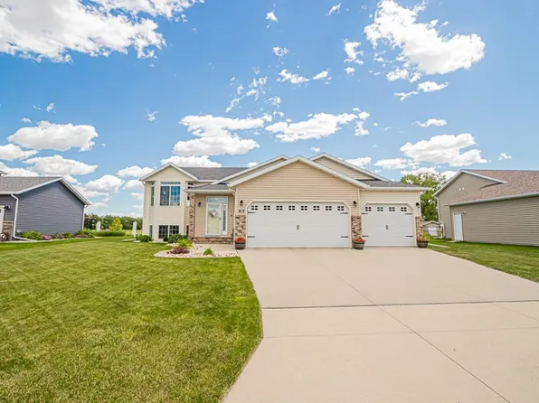 813 W Summerwood Trl, Dilworth, MN 56529