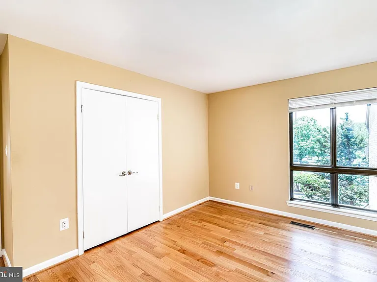 3134 Delburne Ct — Photo 10