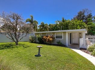 7007 Point Of Rocks Rd, Sarasota, FL 34242