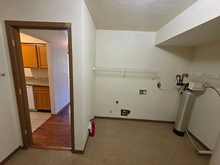 6315 Garrett Ln — Photo 67