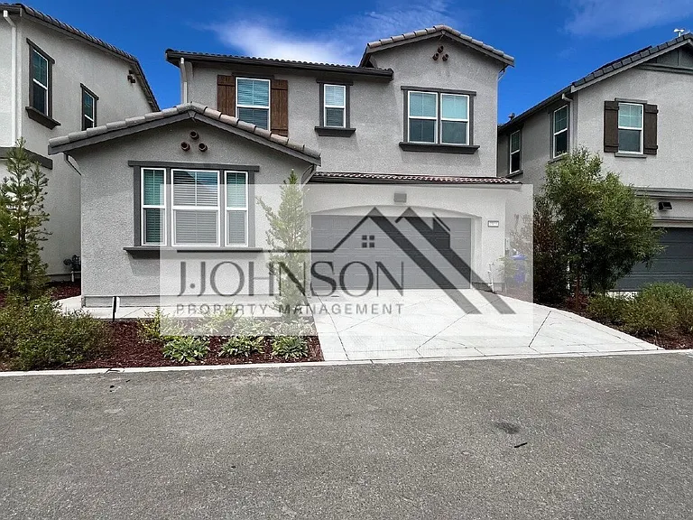 7325 Savoy Pl — Photo 1