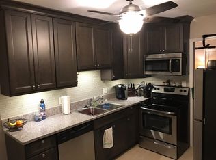 222 N Salem Ave APT 8A, Arlington Heights, IL 60005