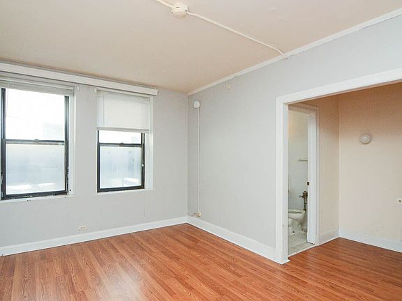 5th image of 3335 W Diversey Ave APT 110