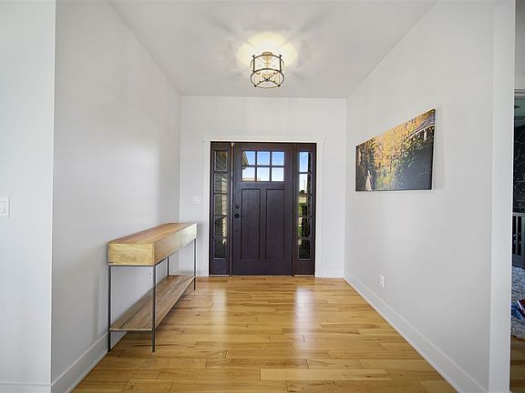 2nd image of 1106 W 61st St