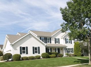 7101 Countrywood Ln, Madison, WI 53719