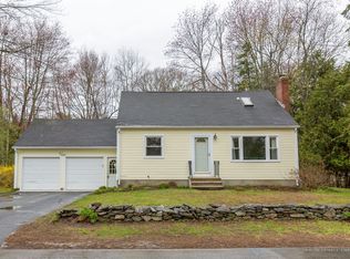 3 Grove St, Cumberland, ME 04021