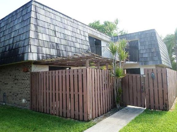 2nd image of 8424 S Coral Cir