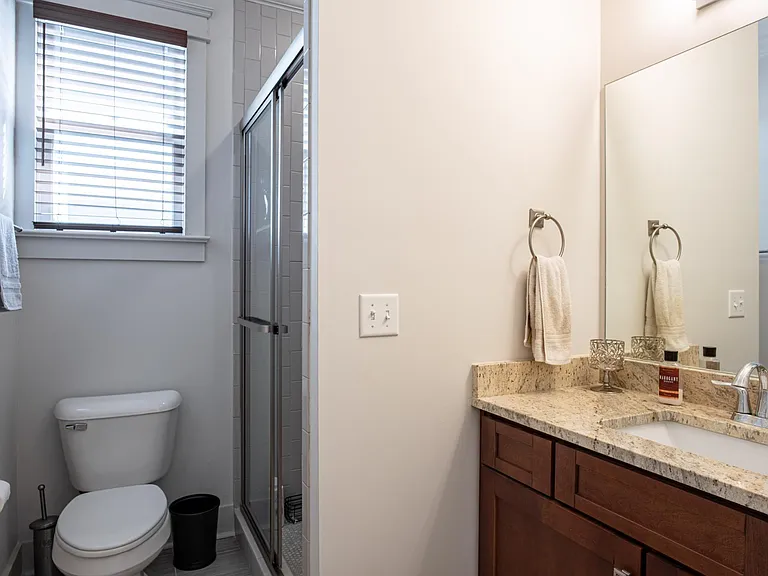 Main floor full bath
