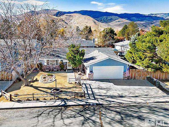 2nd image of 3308 Hickory Dr