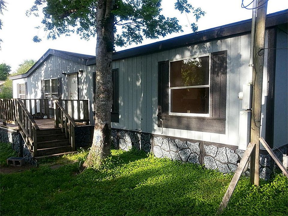 2nd image of 1209 Fair Oaks Dr