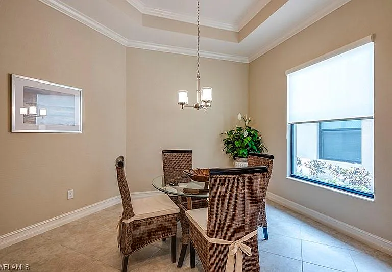6564 Roma Way — Photo 6