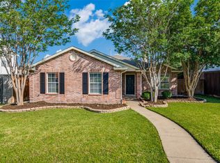 2039 Diamond Ridge Dr, Carrollton, TX 75010