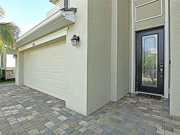 3rd image of 9731 Mirada Blvd