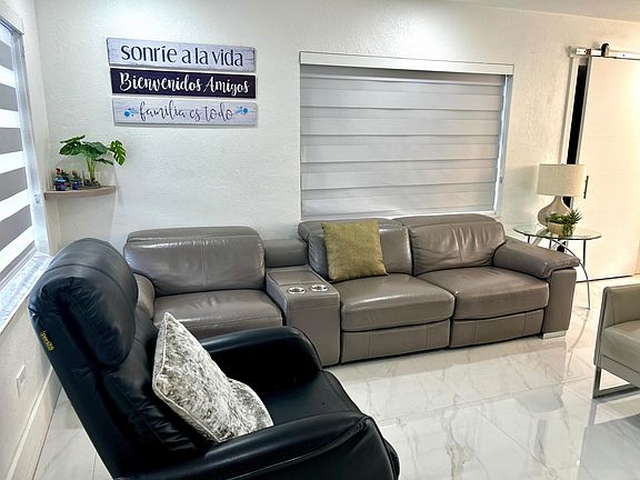 2nd image of 2742 Cherokee Court