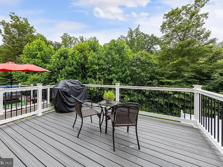 372 Concetta Dr — Photo 5