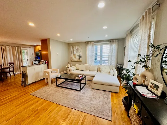 2 Aramon St #1 — Photo 5