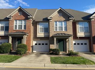 9825 Grettle Ct, Raleigh, NC 27617