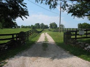 565 Delaney Ferry Rd, Versailles, KY 40383