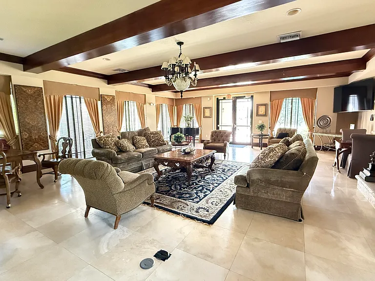 3020 Alcazar Pl #303 — Photo 44