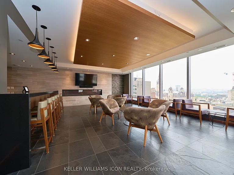 101 Queen St #911 — Photo 28