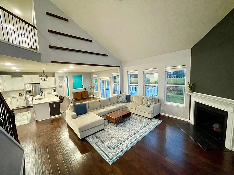 2038 Fieldcrest Ln — Photo 23